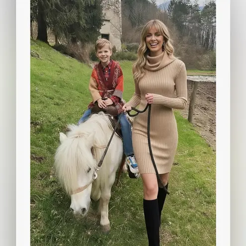 V28 Women Cowl Neck Sweater Long Sleeve Ribbed Knit Fitted Beige Dress Size M Tan Size M