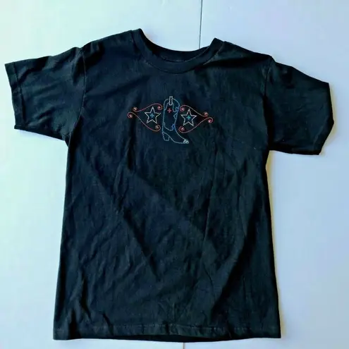Quail Hollow Cowgirl Tee top Medium Black Boot Stars Crystal Accents NWO…