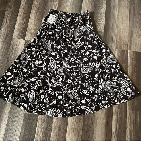 Danny & Nicole  brown and white patterned skirt size medium NWT