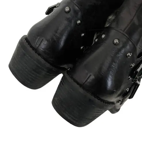 B Makowsky Black Leather Triple Buckle Metal Studs Pull On Ankle Biker Boots