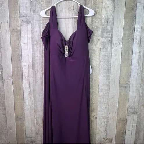 R & M Richards R & M Richard’s Woman Sz 20W Cold Shoulder Short Sleeve Padded Bust Form…