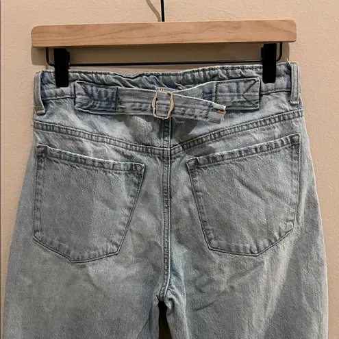 ZARA  Relaxed Fit Light Wash Distressed Denim Straight Leg Jeans Buckle Back 2‎