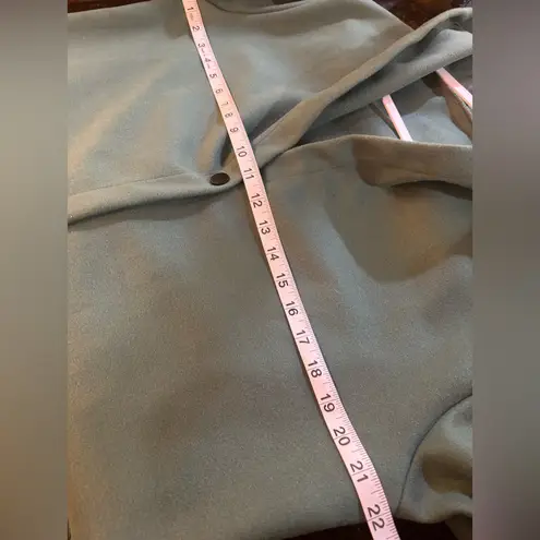 Women’s Hooded Coat M Sage Green Cotton Spandex Snaps Distinctive Details New Size M