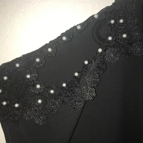 Zenobia Blouse Black Cold Shoulder Boutique Top w/ Pearls Sz 3X New Tie Front