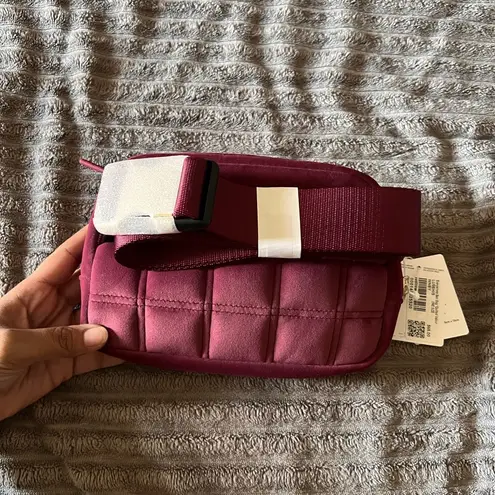 Lululemon  Belt Bag 1L Velour