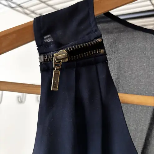 Iz Byer  Sleeveless Top Womens Small Zippered Tank Navy Blue‎ High-low