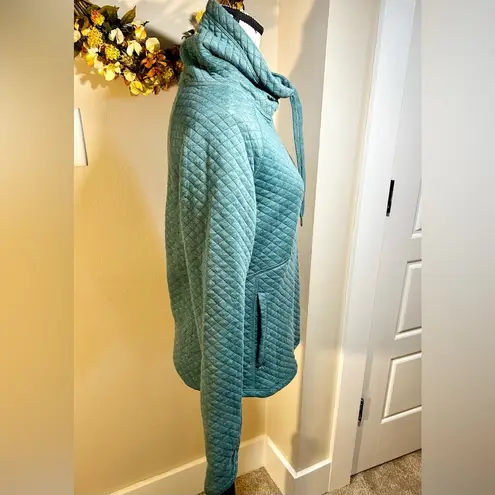 TECHSTYLES Snowbird Quilted Funnel Neck Kangaroo Pocket Pullover NWT Sz Small Green