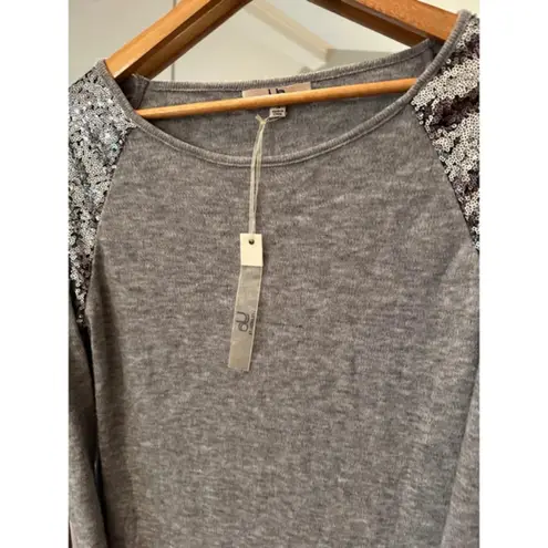 UA Los Angeles Gray Silver Sequined Long Sleeve Sweater M