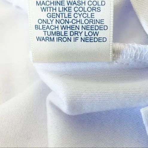 Blair NEW White T Shirt with Violet Hue / Crocheted Sleeves Size M NIP