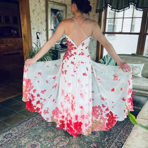Floral chiffon beaded prom dress Red Size 2