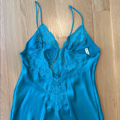 Vtg Olga Slip Aqua Lace Low Back NWT Size 32 Small Blue
