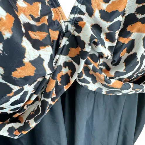 Holipick NWT Leopard Print Black V