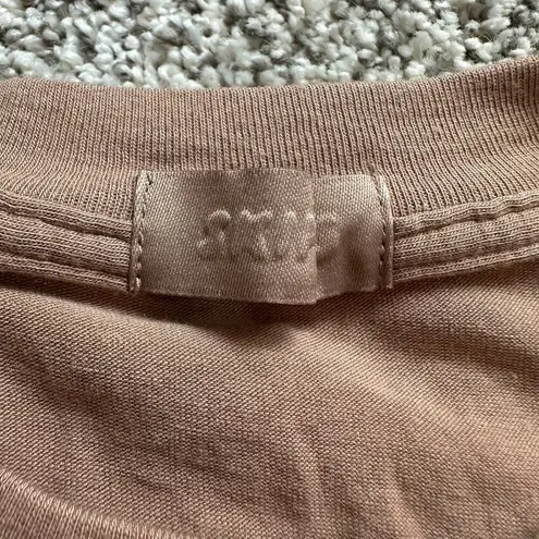 SKIMS Boyfriend light brown long sleeve t-shirt top size M