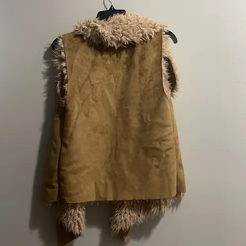 Coco + Jaimeson faux leather/fur suede vest