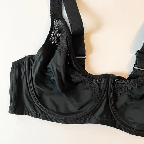 Lace Trim Bra Full Coverage Adjustable Straps Black 105E US 46D Feminine Size undefined