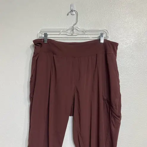 Mountain Hardwear  Burgundy Pull On Pants Sz XL