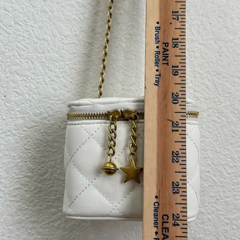 Unbranded Ivory White Quilted Faux Leather Chain Mini Bag