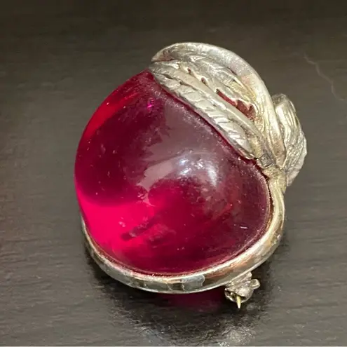 Vintage SARAH COVENTRY Fuchsia Pink Lucite Jelly Belly Mini Apple Brooch