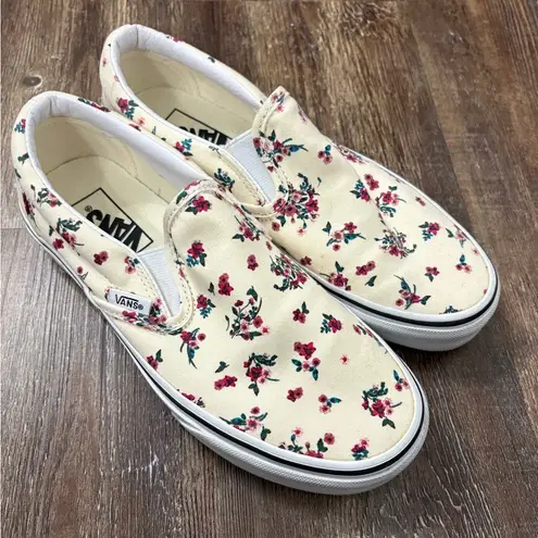Vans  Classic Slip On Ditsy Floral Cream Shoes Size 7 Skater Basic Cottage thumbnail 1