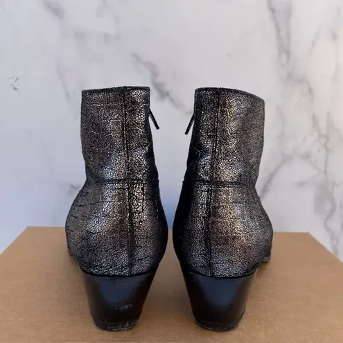 Saint Laurent Wyatt women’s croc embossed gray leather ankle boot IT 37.5 US 7.5