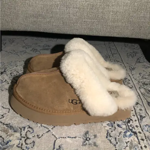 UGG Disquette Platform Slipper