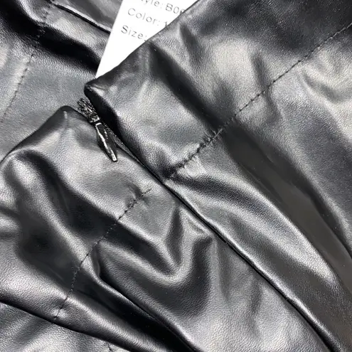 Suzanne Betro black faux leather pants size medium new with tags