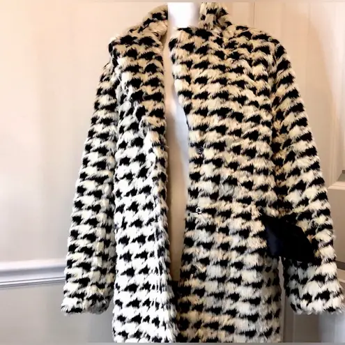 Black and White Houndstooth Faux Fur Teddy Notched Collar Pea Coat NWT Size M