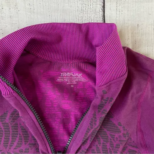 Young USA purple size medium long sleeve light weight jacket full zip