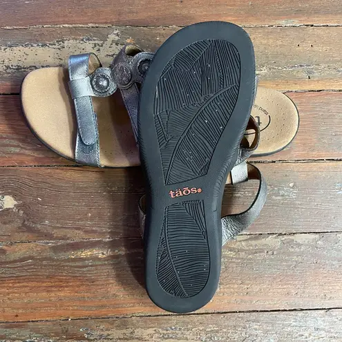 Taos Prize Leather Sandal w Adjustable Straps in Pewter