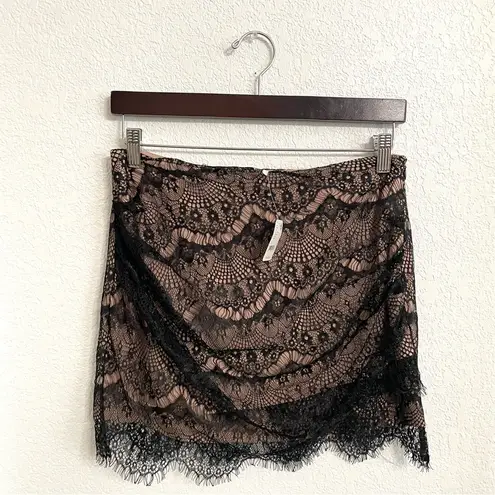 Free People NWT  Womens Skirt Black Zoey Lace Mini Ruched Scalloped Hem Size 4