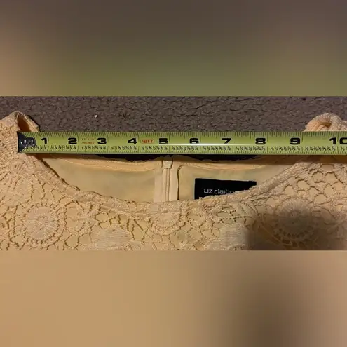 Liz Claiborne Woman’s Yellow sleeveless Crocheted laced Dress size 16