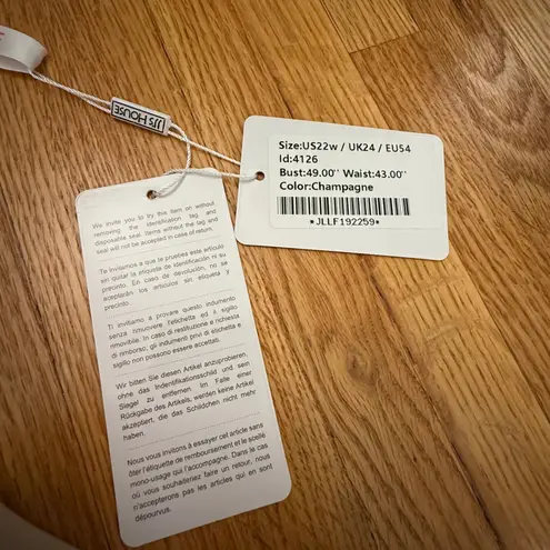 JJ's House Champagne Plus 22W Formal Dress NWT Flutter Sleeve Wedding Guest Gown Chiffon