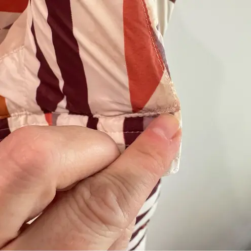 prAna NWT Hellebore Down Puffer Vest in Rose Hips Geo Print Large