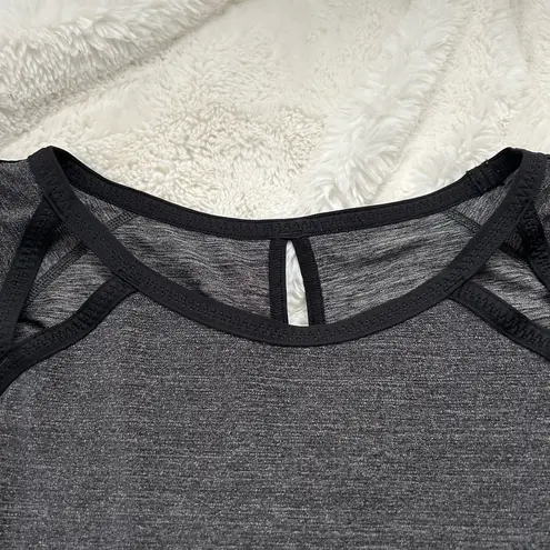 Lululemon  Grey/Black Long Sleeve Cut Out Women's 6