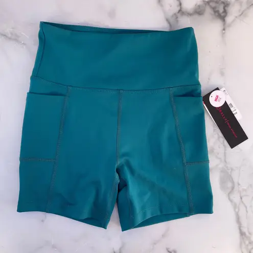 Bally Total Fitness High rise side pocket 5” workout gym shorts size small NWT