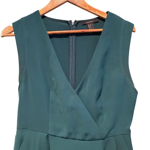 Forever 21  Green Pants Jumpsuit Size Medium