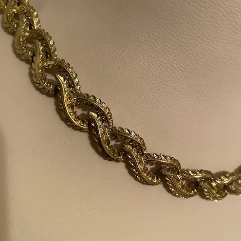 Vintage Coro Signed Gold Tone Necklace Leaves Branches Flower Extender Stunning