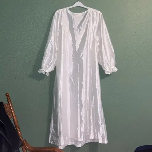 Vintage Komar Embroidered Floral Gown Wedding Honeymoon Size XL