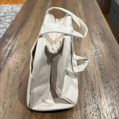 Cream Smiley Face Insulated Lunch Bag Yellow