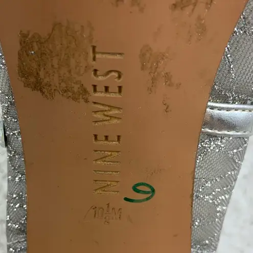 Cinderella 10M Bedazzled Silver Stiletto heels