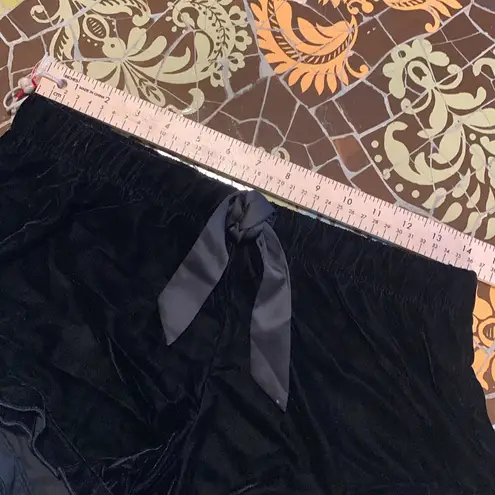 Victoria's Secret VICTORIA’S SECRET VELVET SHORT SHORTS Sz:S