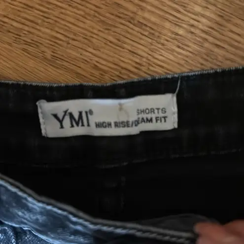 Ymi high-rise/dream fit black denim shorts