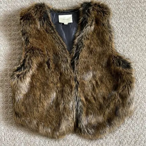 Elevenses  by Anthropologie Brown Faux Fur Vest