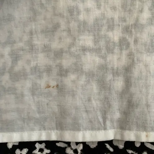 Karl Lagerfeld Floral Lace Eyelet Sleeveless Black/White Shift Dress in Size 2