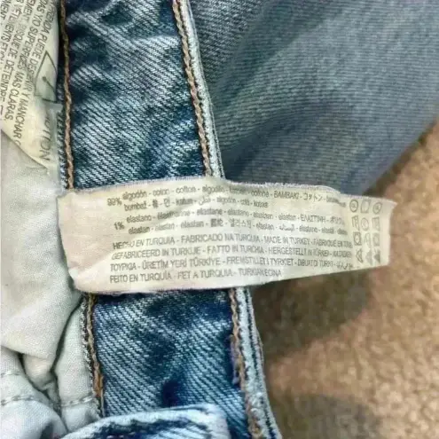 ZARA  high rise light wash blue jeans in size 2