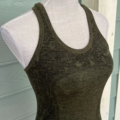 Lululemon  Women’s Swiftly Tank, Heathered Green With Floral Pattern 4