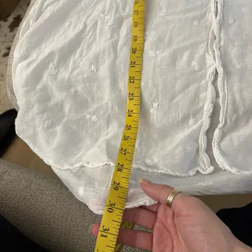 CP Shades White Silk Blend Embroidered Oversized Button Down Short Size Small