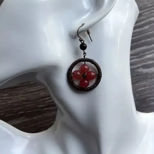 Vintage Red Agate/Wood Western Aztec Dangle Flower Round Earrings Wire Wrapped Pink