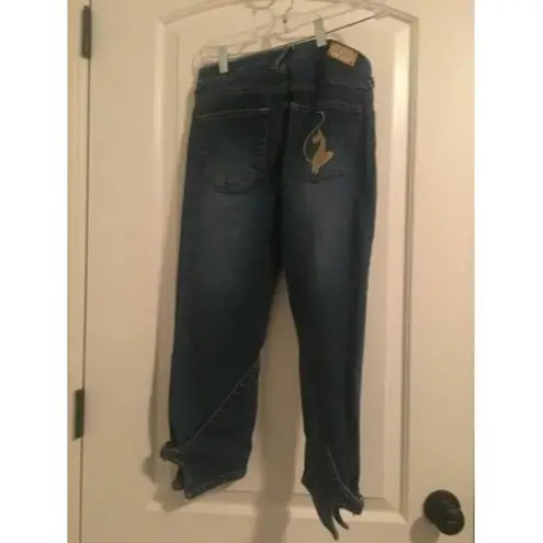 Baby Phat  Women's Blue Capri Denim Jeans Zip Button Pockets Size 5