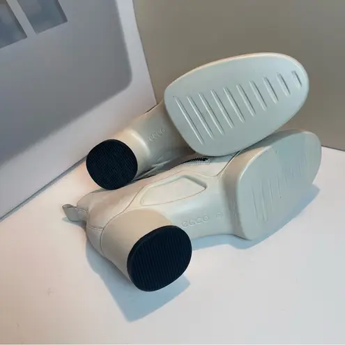 Ecco Shape Sculpted Motion 35 Women’s Sz 8.5 Cream Leather Platform Ankle Boots